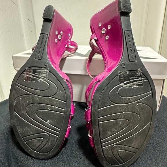 Purple Sz 5 bedazzled heels - Picture 11 of 13